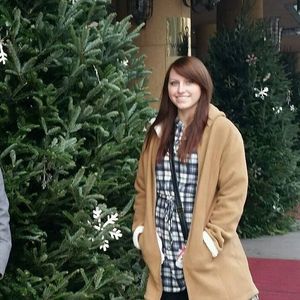 Meet your Posher, Becca