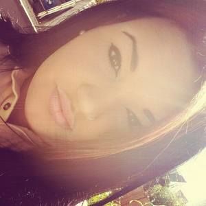 Meet your Posher, Priscila