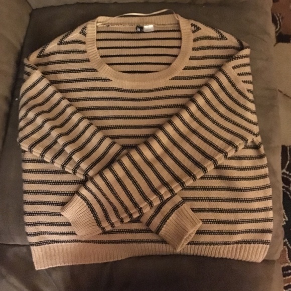 Cropped sweater
