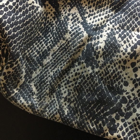 Express cloth hobo bag - Picture 3 of 3