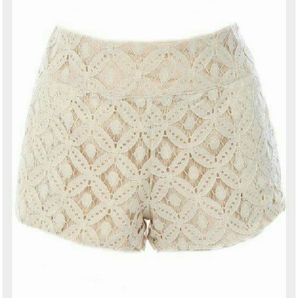 NWOT Junior Size Lace Shorts