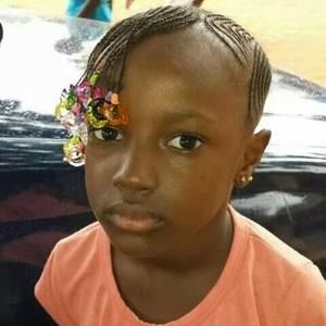 Meet your Posher, Max