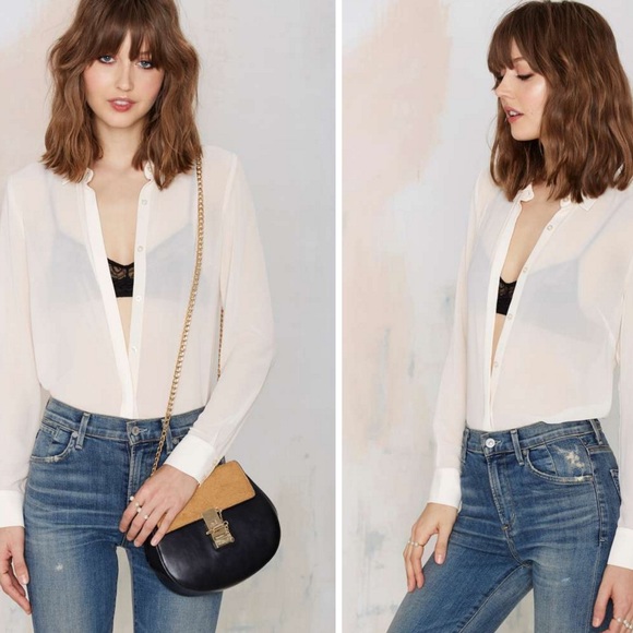 🌹 Beautiful Sheer Cream Blouse 🌹