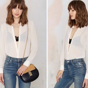 🌹 Beautiful Sheer Cream Blouse 🌹