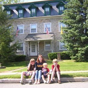 Meet your Posher, Crystal