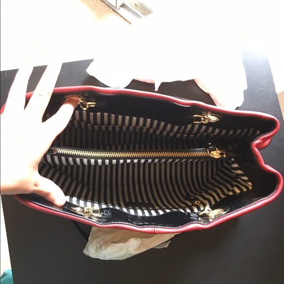 Price drop!!! Kate Spade red leather bag - Picture 4 of 4