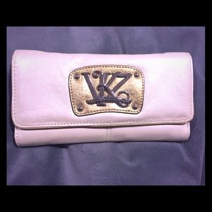 **Kathy Champagne wallet