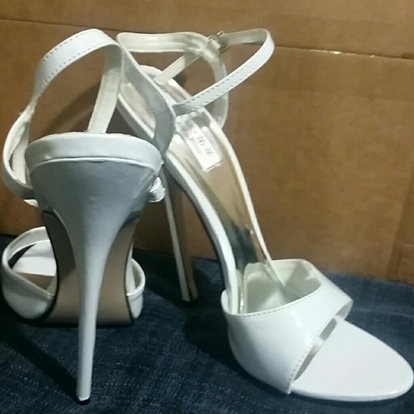 Six iches White high heel sandals - Picture 2 of 3