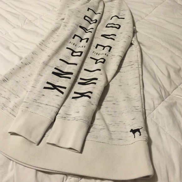 Victoria Secret size Small - Picture 2 of 4