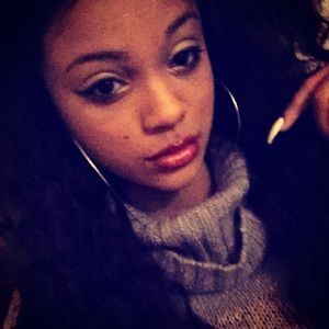 Meet your Posher, Haley