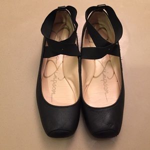 Black Jessica Simpson flats ballerina