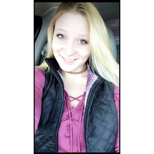 Meet your Posher, Ally