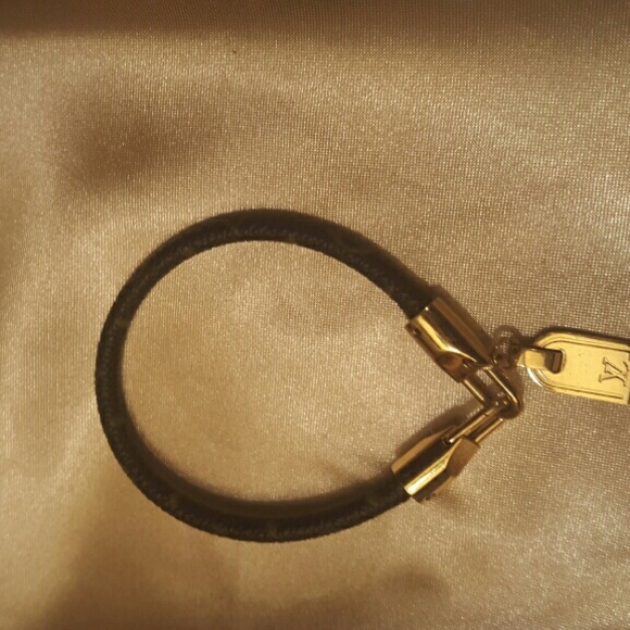 🚫Sold Authentic Louis Vuitton Luckit bracelet - Picture 2 of 2