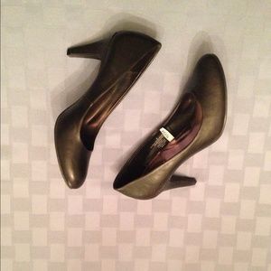 SHIPPING PRICE DROP! Merona heels black