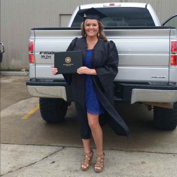 Meet your Posher, Elda - Picture 2 of 4