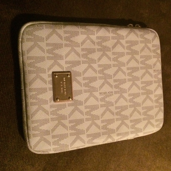 MK ORIGINAL iPad case