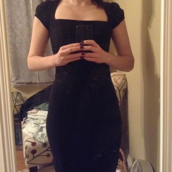 ModCloth Dresses & Skirts - ModCloth Sleek It Out little black dress