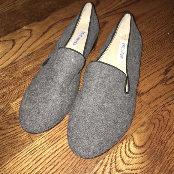 Steve Madden Gray Loafers!