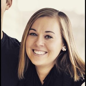 Meet your Posher, Stephannie