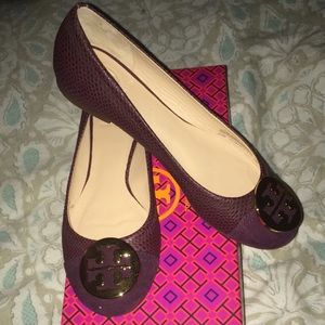Tory Burch Serena 2 Ballet (Syrah/ Shiraz/ Gold)