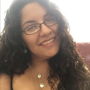Meet your Posher, Araceli