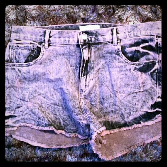 Pink Denim wash shorts