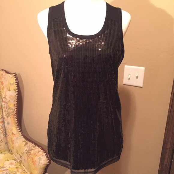 🚫🚫🚫SOLD!!Simply Vera Sequin Tank Top
