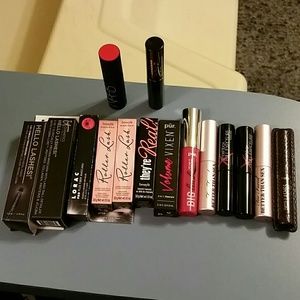 Mascara minis! All brand new