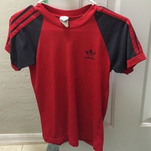 Adidas t shirt