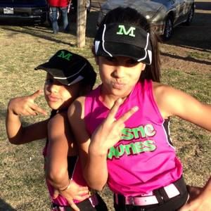 Meet your Posher, Genesis nadine