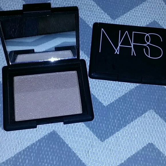 Nars miss liberty