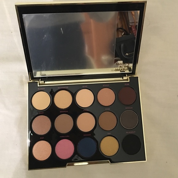 Brand new Gwen stefani urban decay palette - Picture 2 of 2