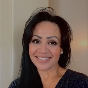 Meet your Posher, Veronica