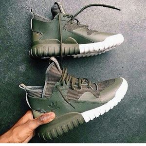 Meet your Posher, Camrey