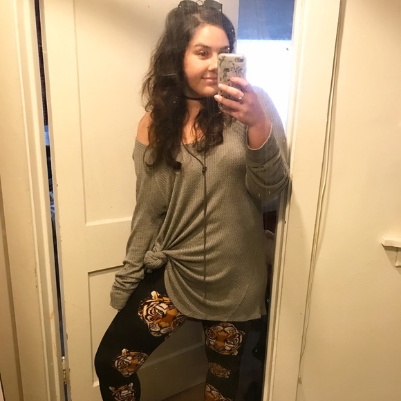 Meet your Posher, Chelsea - Picture 2 of 2