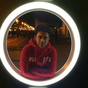 Meet your Posher, Shoukat