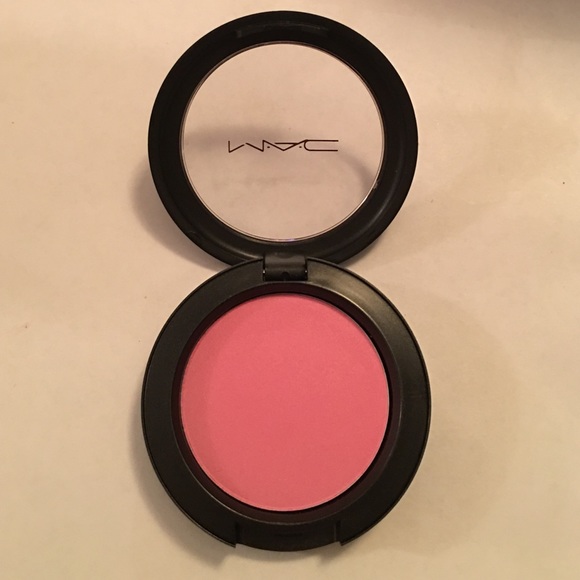 I'm a lover pro long wear blush