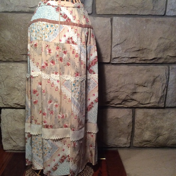 Earth tone maxi skirt - Picture 1 of 3