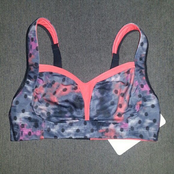 New Lululemon sports bra. Ta ta tamer