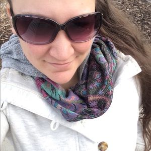 Meet your Posher, Regina