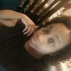 Meet your Posher, Ebony