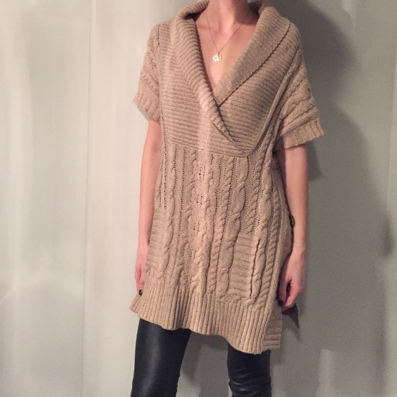 BCBG - Picture 1 of 4