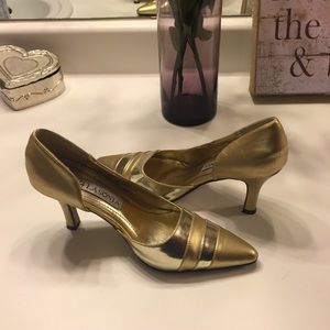 Brand new medium gold heels!