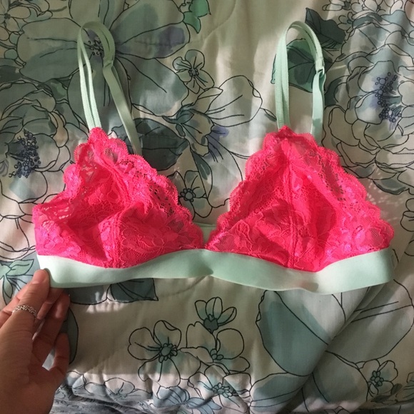 Pink triangle bandeau