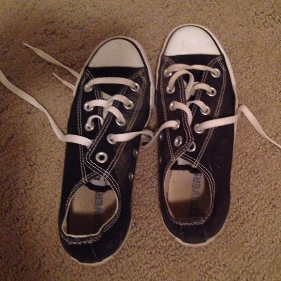 lightly worn black converse