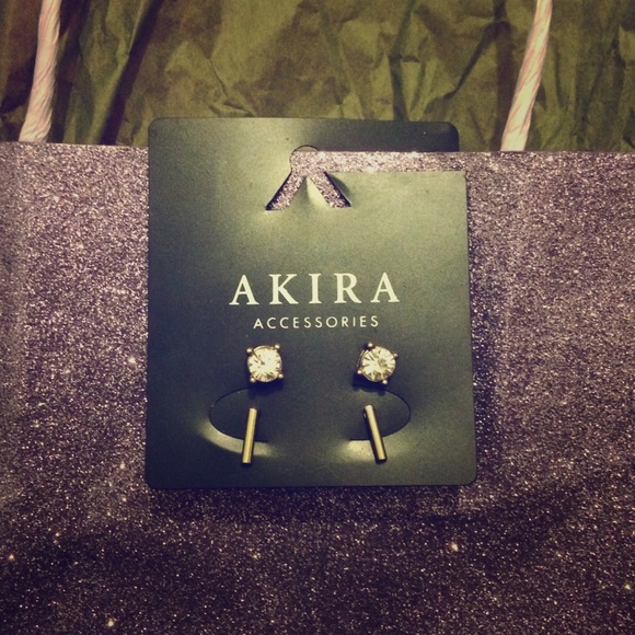Akira Studs