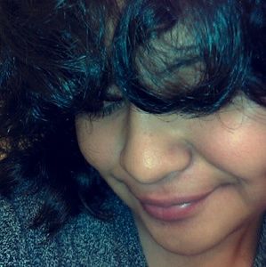 Meet your Posher, Beatriz