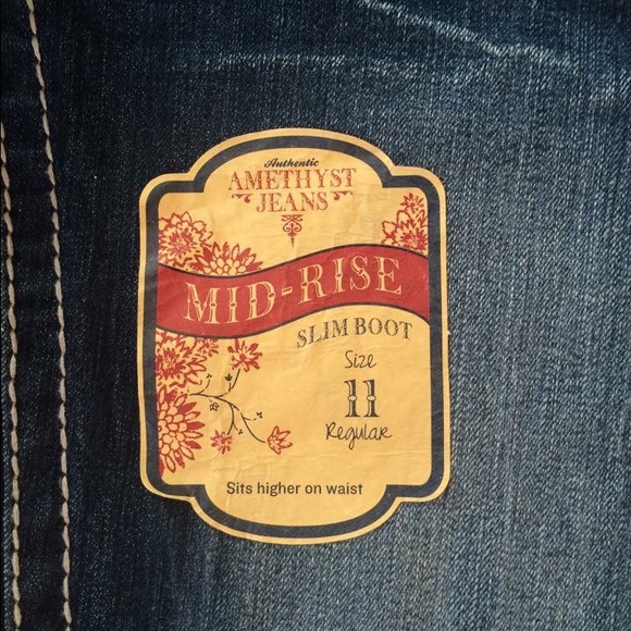 💰SOLD💰 Amethyst Jeans. Slim boot cut. - Picture 4 of 4