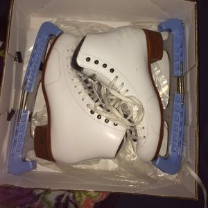 Riedell ice skates