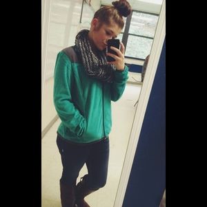 Meet your Posher, Hailey